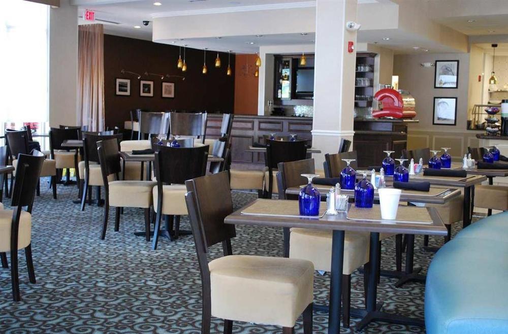 Hilton Garden Inn Lynchburg Restoran fotoğraf